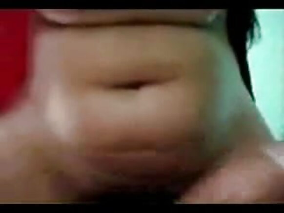 Filamu mpya ya desi iliyooana hivi karibuni ya ngono ya mdomo ya bhabhi iliyopigwa na fucked