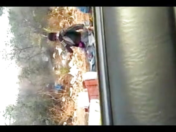 Kijana wa Kihindi anaonyesha jogoo kwenye barabara ya madrasi video ya kuvutia aunty flash