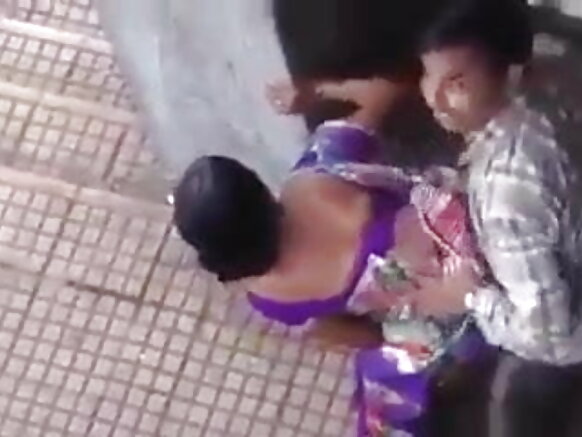 Wanandoa wa Kihindi walionaswa hadharani walituma filamu ya ngono kwa mpenzi wao ambaye alinaswa hadharani