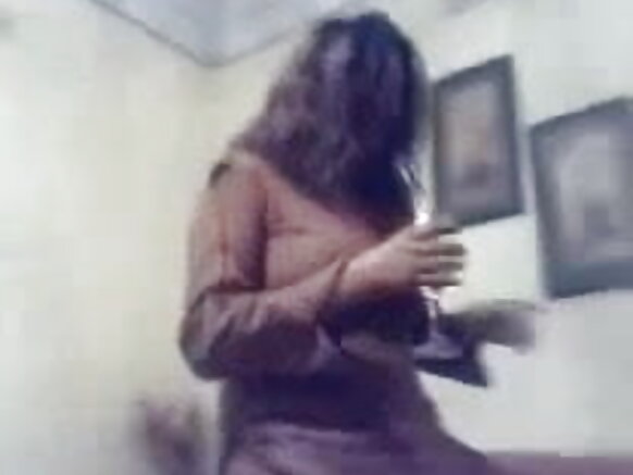 Internal Aunty Pakistani New Sexy Movie P1