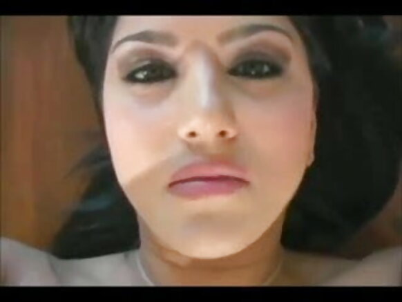 jua leone joi picha sexy kubwa boobs katika hindi