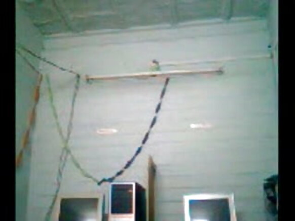 Linda msichana mrembo wa kihindi akicheza na mpenzi wake mrembo bf video kamili