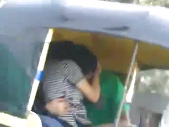 desi kiss ingur ki sexy movie auto rickshaw