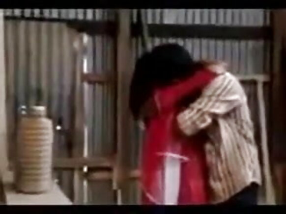 Wapenzi 22 Wakibusu Mpenzi wa Waandishi wa Habari Sexy Movie Boo