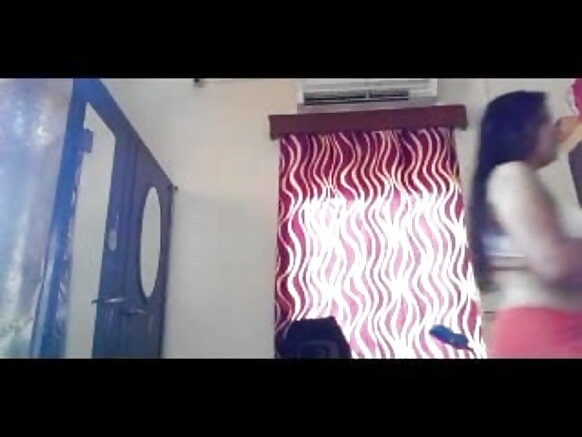 India aunty hollywood movie ya kuvutia HD aunty 1211