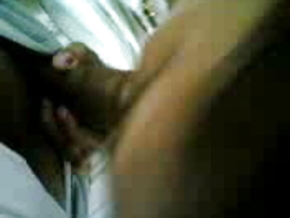 mke wa kihindi video ya ngono kwa kiingereza jikoni mke wa india
