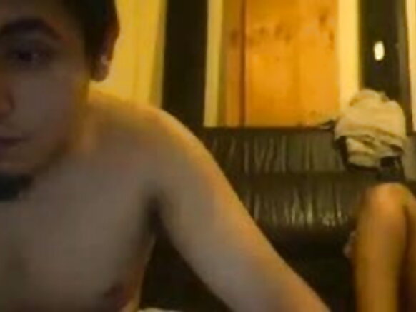 Msichana wa India Kusini aliye na punda mzuri amepanda onyesho la filamu la creampie la wakala wake wa bluu