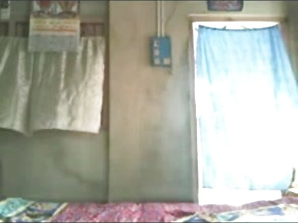 Video ya kuvutia kwa kiingereza kwa wanandoa wa India katika HD kamili