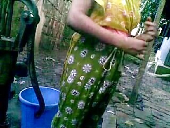 bangla desi unvarganfted watu inupur bath