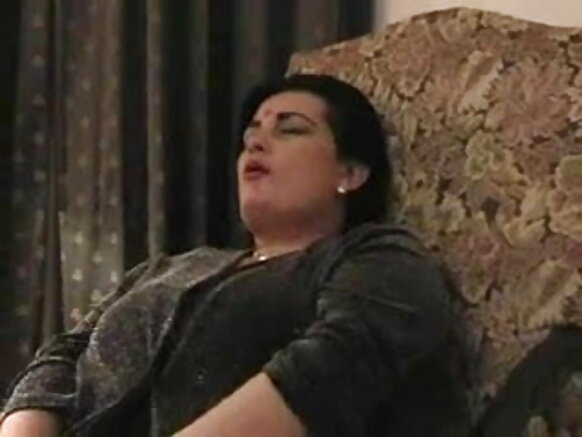 Picha za Kihindi Kiingereza Sexy - BBW Domme India BBW Licking Pussy Yako