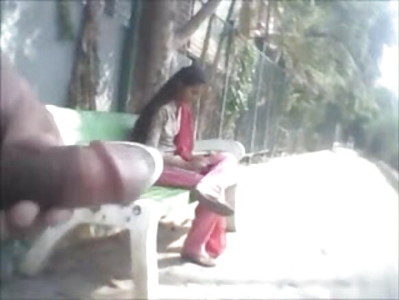 filamu ya kihindi ya kihindi ya kuvutia ya hd inaangaza kwenye bustani