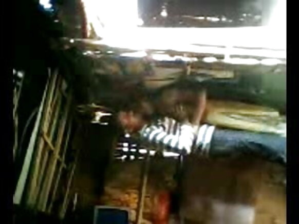 video ya ngono ya msichana wa kijijini kwa kiingereza na msichana wa jiji jirani