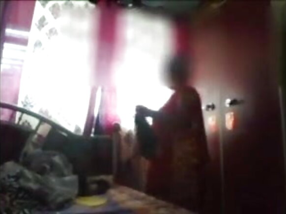 picha ya mama tube ya bangla akibadilisha nguo baada ya bafuni
