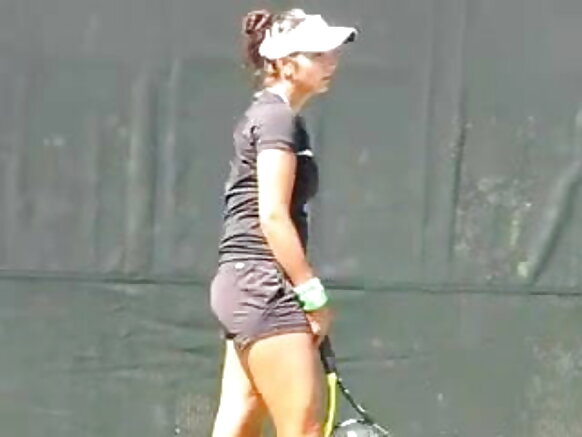 Sania Mirza Boobs Anapiga Filamu ya Uchi ya Picha Nzuri