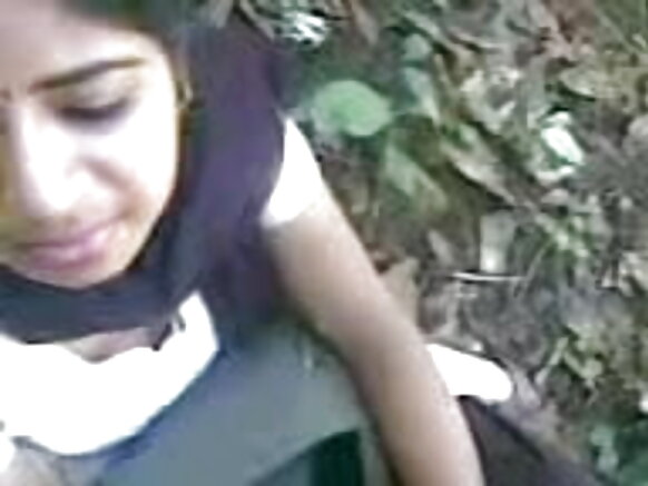 Msichana wa Chuo Kikuu cha S.Indian Mallu Amemeza Filamu ya Mpenzi Wake ya Cum Sexy Girl HD BF Baada ya BJ