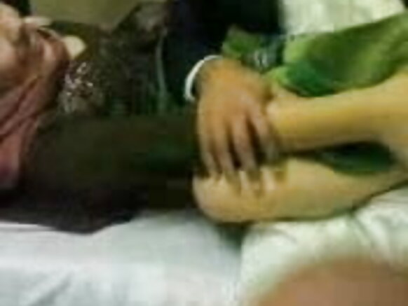 Naulizwa kuwa uchi hindi movie sexy video hd