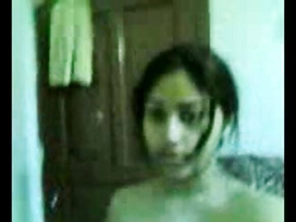 desi mrembo wa india msichana mzuri wa boobs akiongeza filamu ya kihindi ya ngono