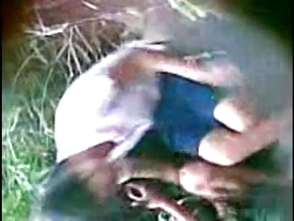 Wanandoa wa Assam wakinyonya na kutaniana hadharani video nzuri ya video yangu ya kuvutia
