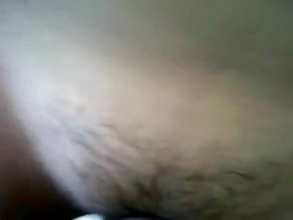Msichana Mkali wa Kihindi Na Msichana Mkali wa Kihindi Mwanaume Ambaye Ana Cocktail Ndogo Nyeupe Kutoka Bollywood