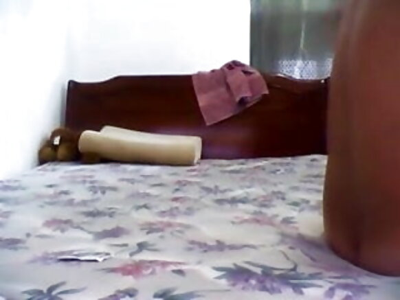 Desi linda india bhabhi alilazwa na mpenzi wake kwenye video nzuri ya filamu ya ngono india bhojpuri iliyorekodiwa kwa siri 2