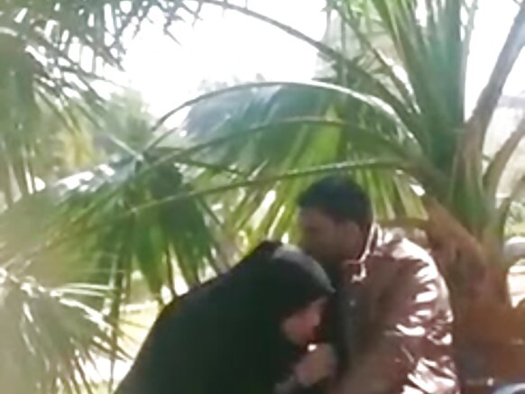 Pakistani bj na kazi ya mikono hadi uendeshe sinema ya kuvutia mchangani
