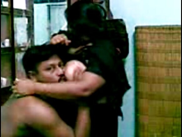 Gujju mjomba boobs akinyonya matumbo makubwa sexy pussy show video