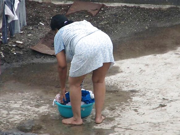 Spy Aunty India - Voyeur Punda Anayetaka Kutazama Filamu Ya Kuvutia - Botin Voyeur