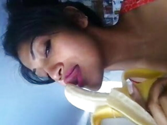 i desi sexy photo show video girl akionyesha jinsi ya kunyonya jogoo na ndizi ya desi