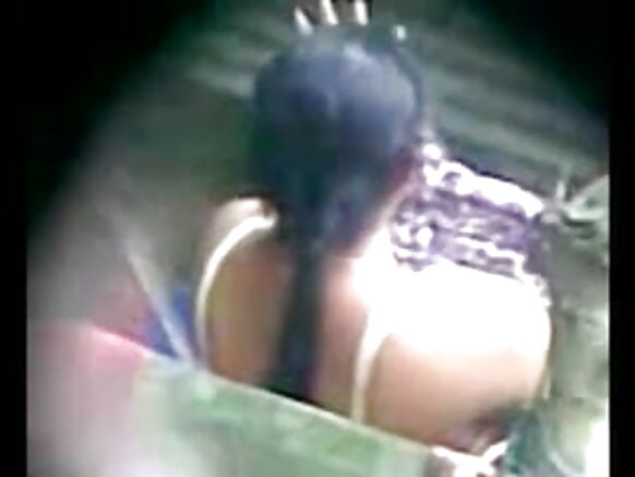 Desi Aunty India Akioga Filamu Ya Kihindi Kihindi Imefichwa Imefichwa Chumba