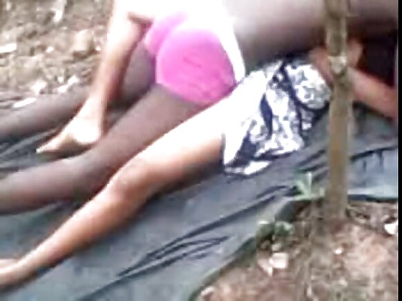 Chicka Mkali wa Kihindi Mkali wa Kihindi Ametombana Na Mpenzi Wake II Nje
